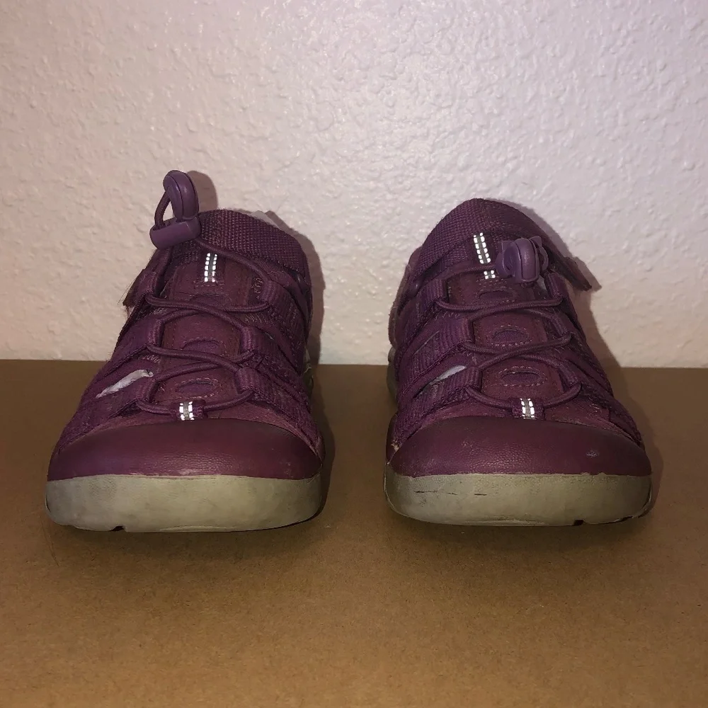 KEEN FOOTWEAR Sandals Girls Size 2 Purple Gray Washable Hiking Water Shoes